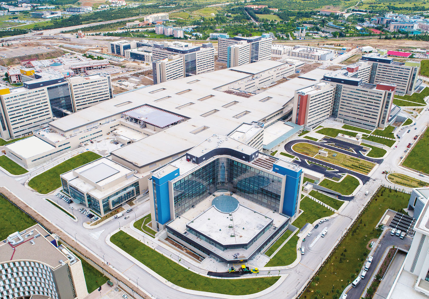 Healthcare & Laboratories